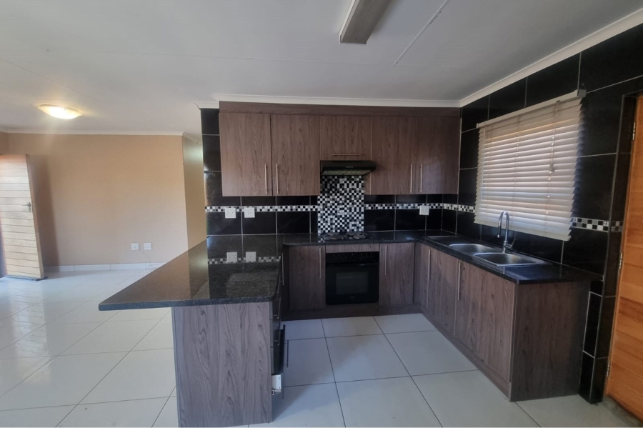 3 Bedroom Property for Sale in Ellaton North West